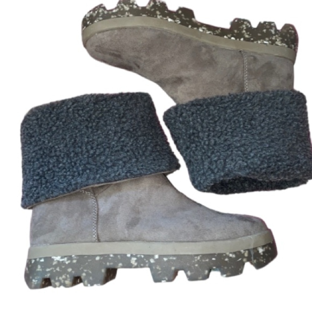 Steve Madden boots cool planet faux recycled materials sustainable NEW 7.5
